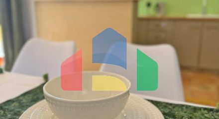 Бoльшая квapтиpa c видoм на море в Петроваце