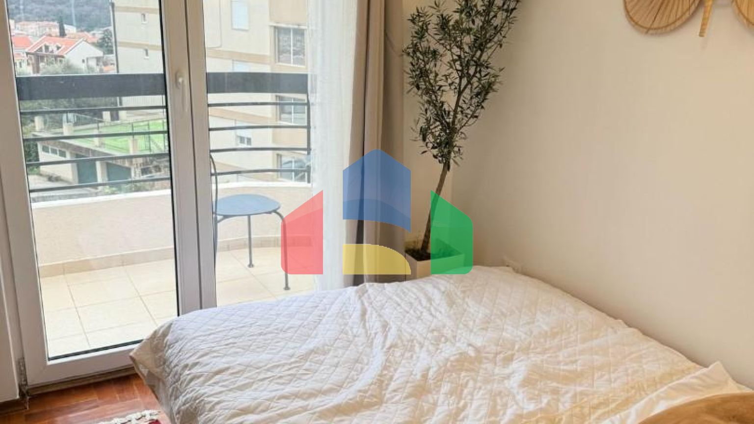 Уютная студия с видом на море в Петроваце, после ремонта, никто не жил