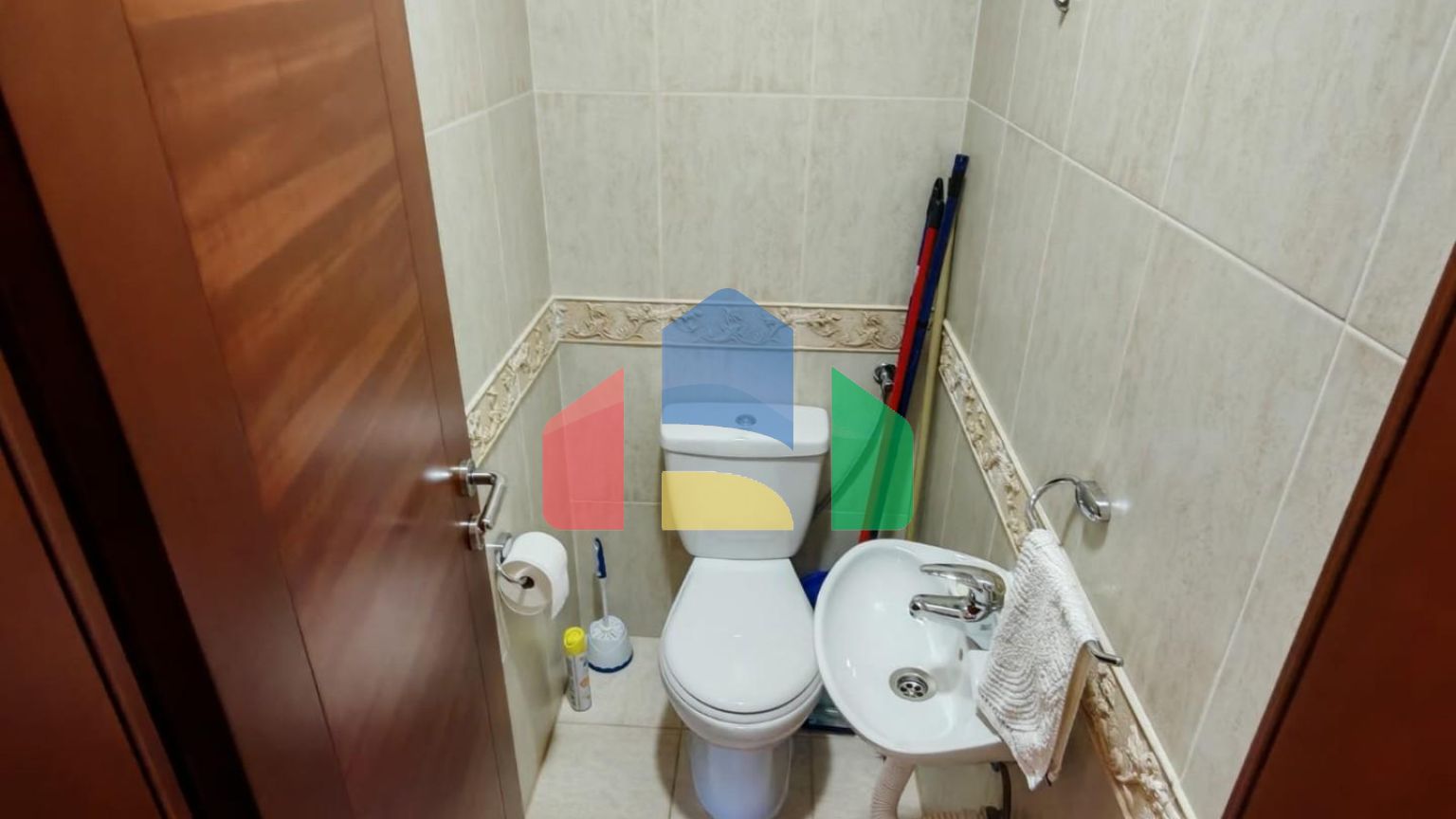 Петровац. Квартира с 2 спальнями рядом с морем, 260.000 €