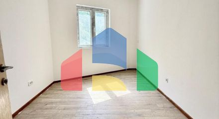 Продаётся новая двухкомнатная квартира в Петровце с парковкой
