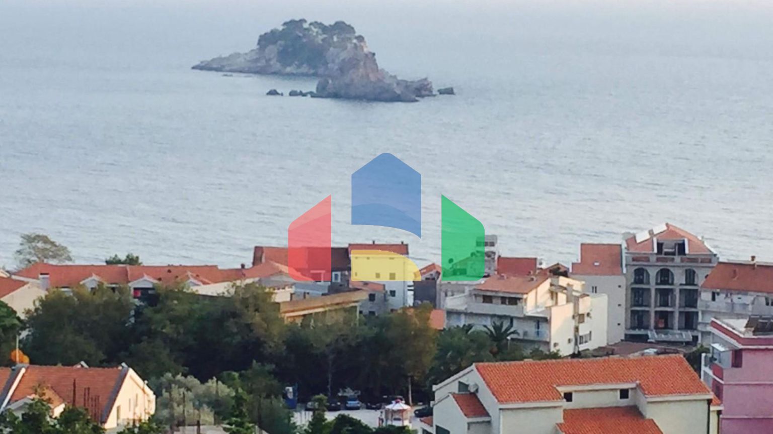 Пентхаус в элитном доме, Петровац