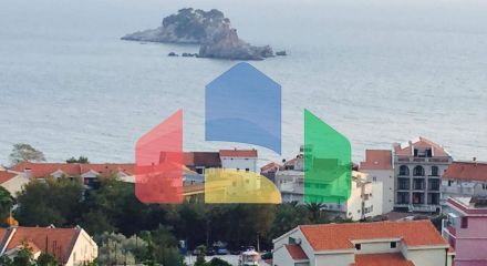 Пентхаус в элитном доме, Петровац