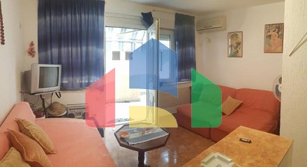 One-bedroom apartment in Petrovac
