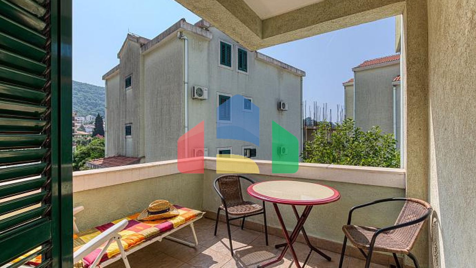 Петровац, однокомнатная квартира на продажу