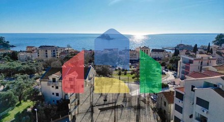 Urbanized plot with an unfinished residential building in Petrovac