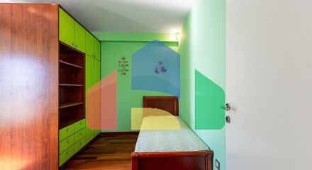 Трехкомнатная квартира в Петровце с видом на море Трехкомнатная квартира в Петровце с видом на море