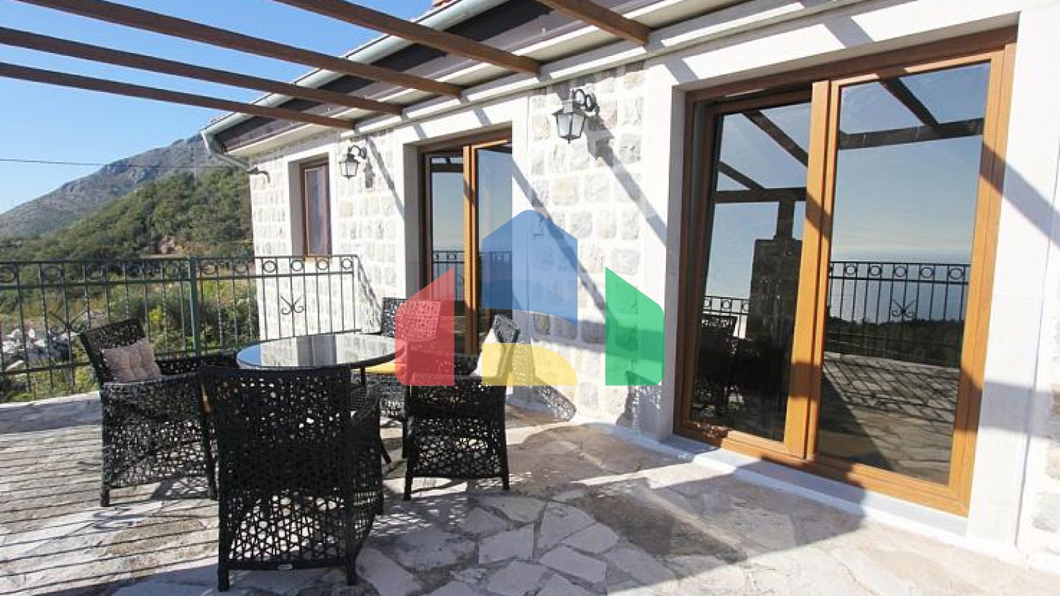 вилла с видом на море