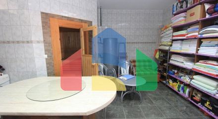 Светлая вилла с бассейном в Петроваце