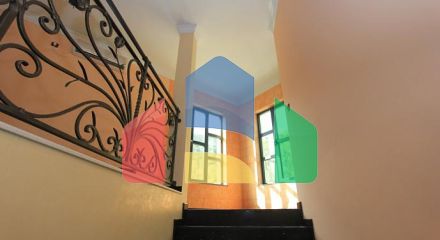 Светлая вилла с бассейном в Петроваце