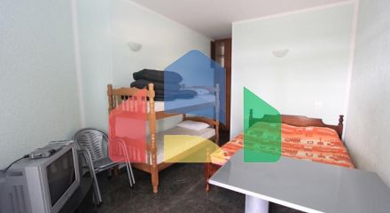 Светлая вилла с бассейном в Петроваце