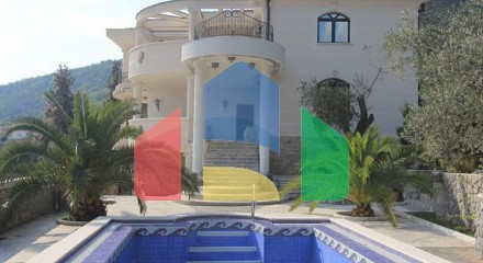 Villa with pool in Petrovac