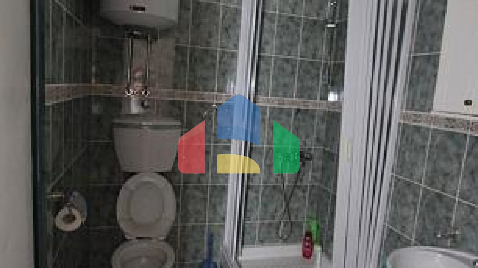 Светлая вилла с бассейном в Петроваце