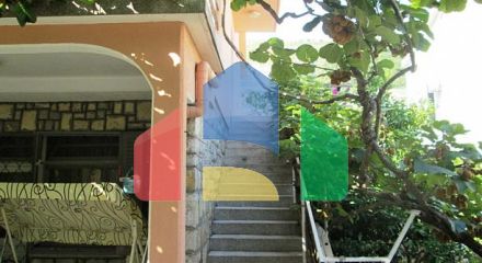 Дом в Петровац