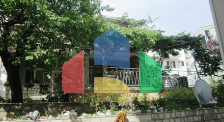 Дом в Петровац