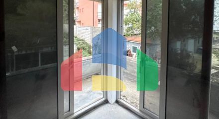 Недостроенный дом  на два таунхауса в Прчань  с  проектом.