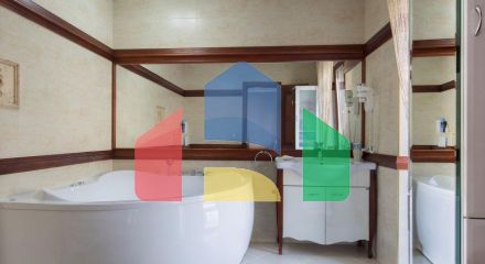 Котор, Прчань —  вилла с участком, на первой линии от моря