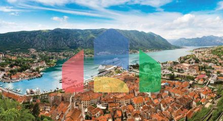 One bedroom apartment with terrace 90 meters from the sea in Prcanj, Kotor Bay