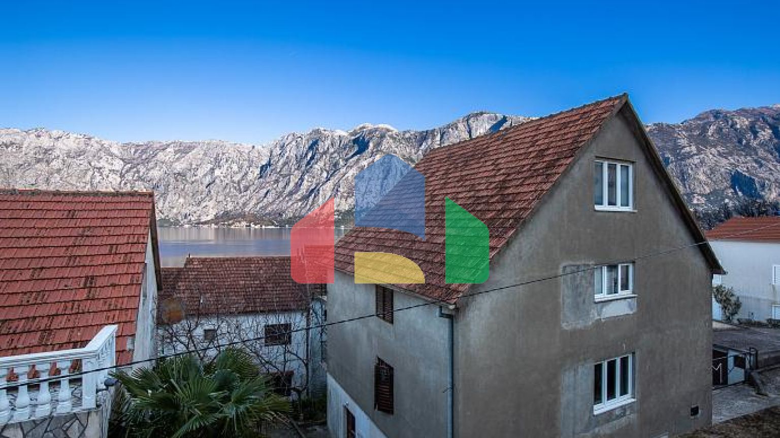 ПРОДАЁТСЯ ДОМ 270 м² — УНИКАЛЬНОЕ ПРЕДЛОЖЕНИЕ В ПРЧАНЕ!