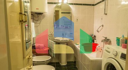 Два дома с рестораном на первой линии