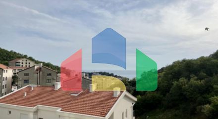 Новая квартира в Пржно с 2 спальнями и видом на море.