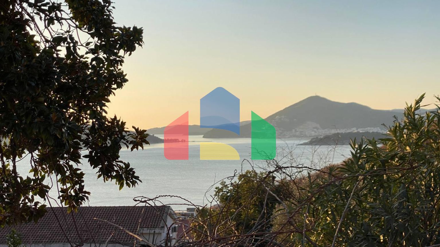 Таунхаус в Подличак/Пржно с видом на море