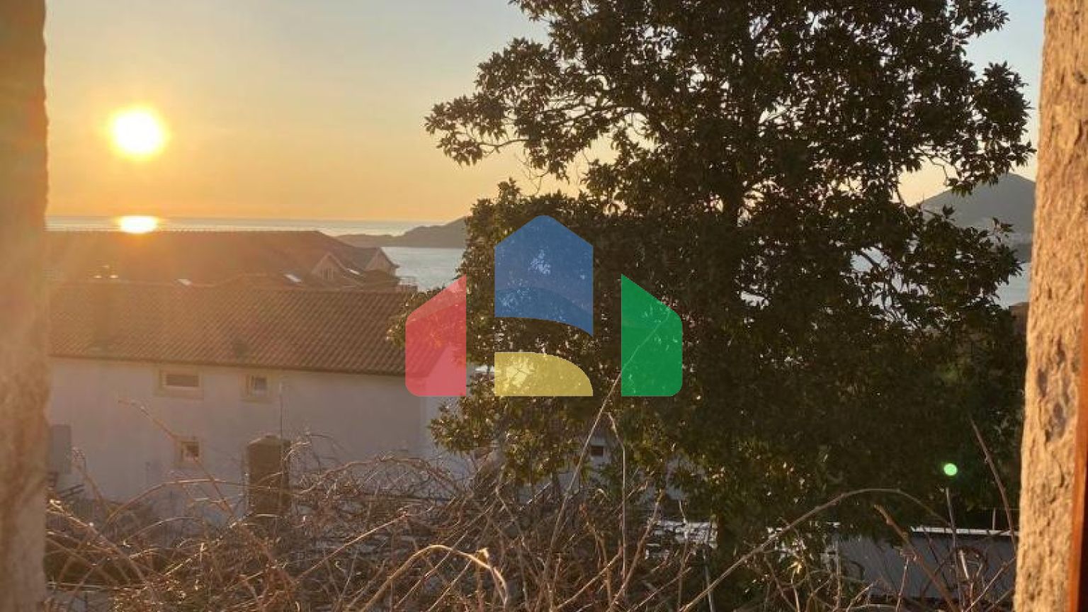 Таунхаус в Подличак/Пржно с видом на море