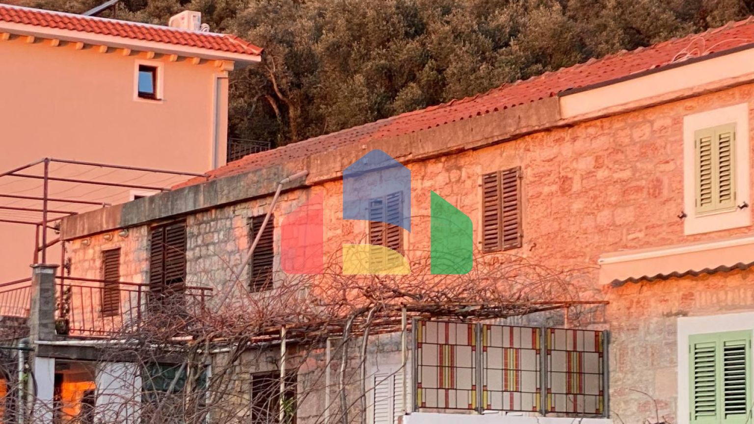 Таунхаус в Подличак/Пржно с видом на море