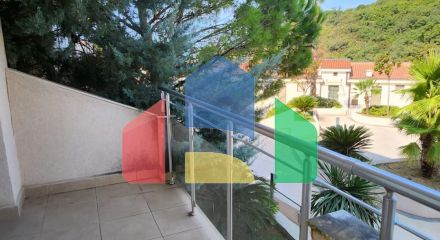 2 bedroom apartment in a complex with a swimming pool Przno