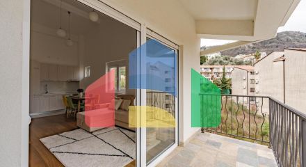 Bright and cozy 2-bedroom apartment with sea view in Przno, Budva Riviera.