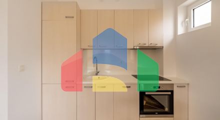 Bright and cozy 2-bedroom apartment with sea view in Przno, Budva Riviera.