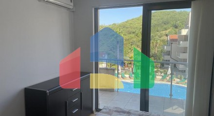 Apartment with two bedrooms in a complex with a swimming pool