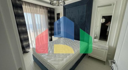 Luxuriously furnished one-bedroom apartment