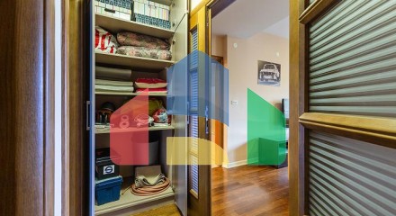 Two-Bedroom Apartment 84 m² in Pržno