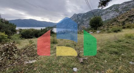 Продается участок в Рисане с видом на залив. - стоимость 200'000 евро