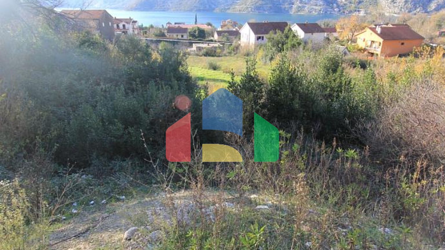 Участок в Рисане