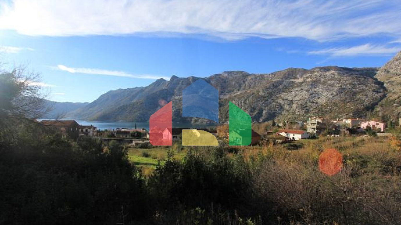 Участок в Рисане