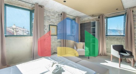 Mini hotel with swimming pool near Kotor