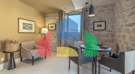 Mini hotel with swimming pool near Kotor