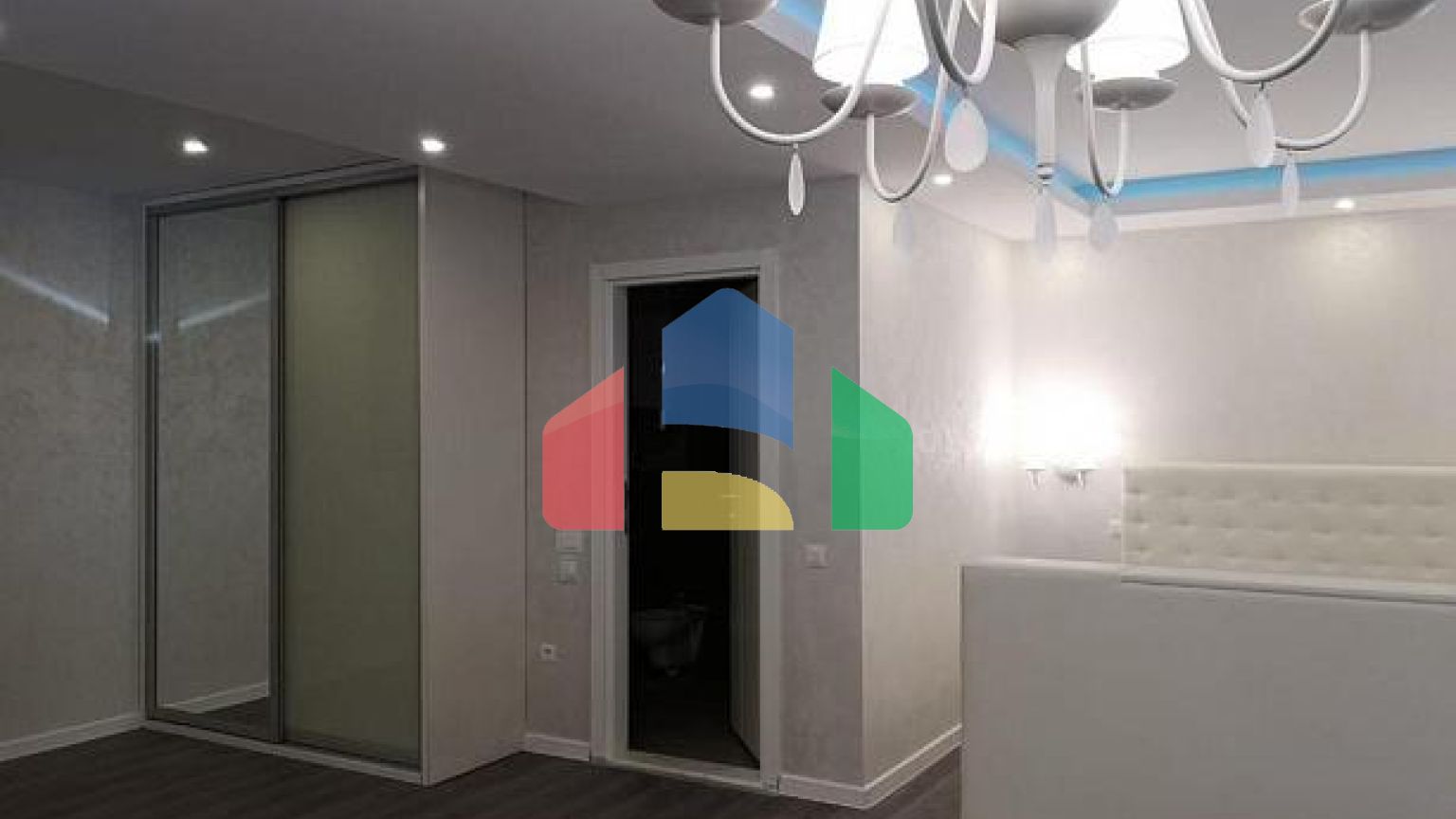 Трехэтажный дом в Рисане