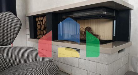 Трехэтажный дом в Рисане Трехэтажный дом в Рисане