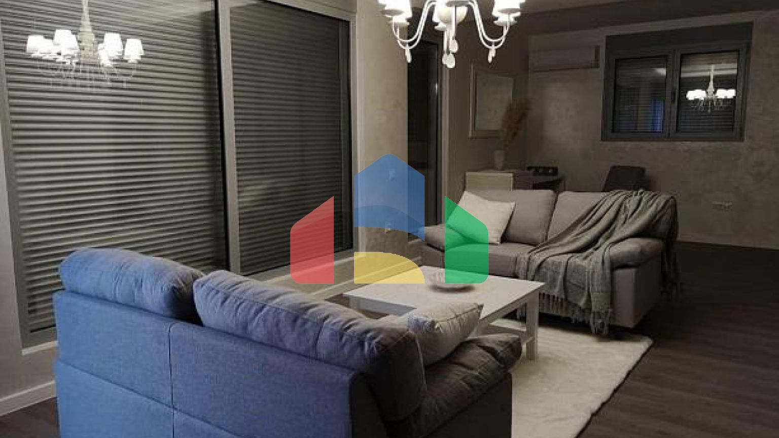 Трехэтажный дом в Рисане