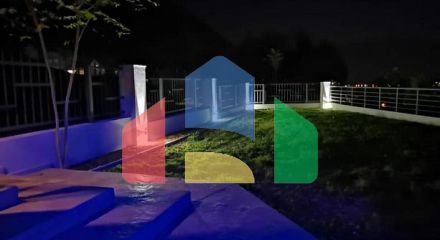 Трехэтажный дом в Рисане Трехэтажный дом в Рисане