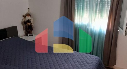 Просторный двухэтажный дом с красивым двором