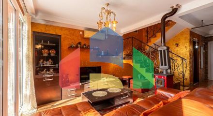 Трёхэтажный семейный дом в Шушань