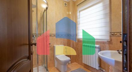 Трёхэтажный семейный дом в Шушань