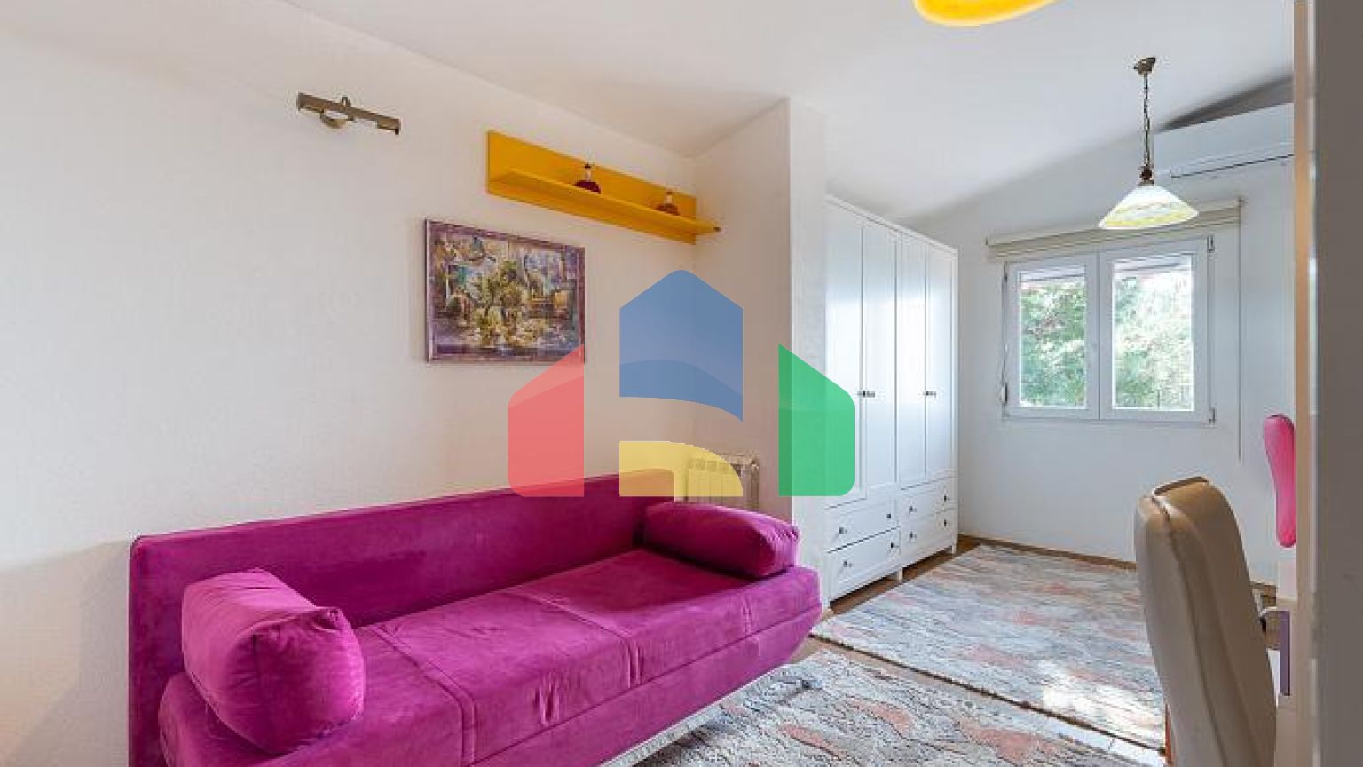 Трёхэтажный семейный дом в Шушань