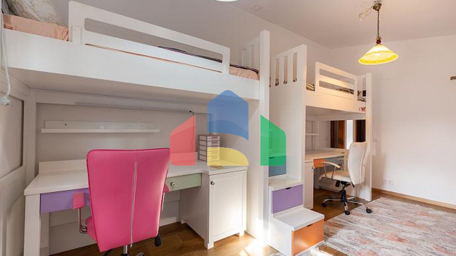 Трёхэтажный семейный дом в Шушань