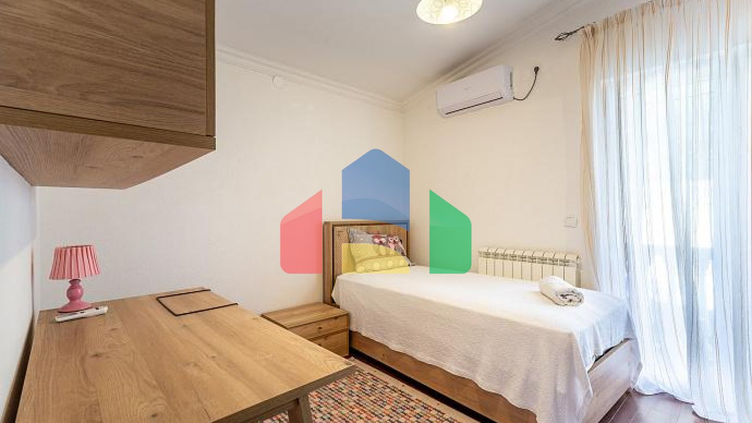 Трёхэтажный семейный дом в Шушань