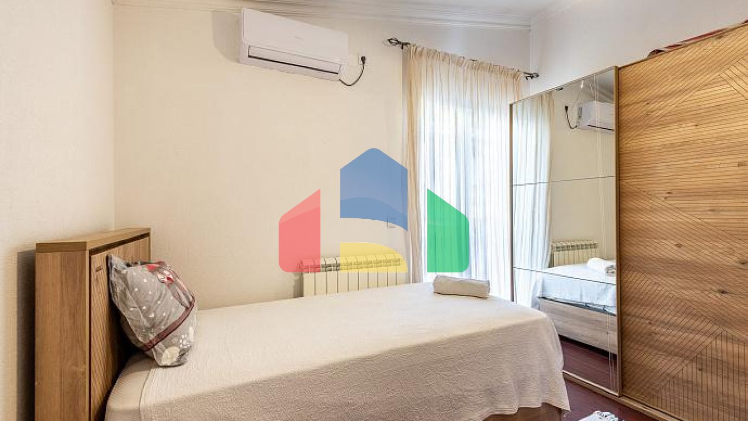 Трёхэтажный семейный дом в Шушань