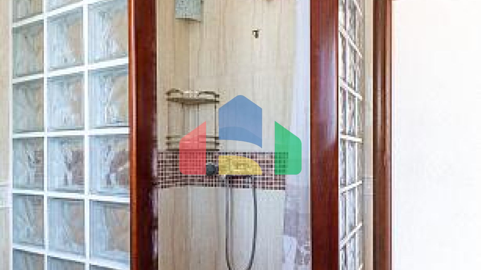 Трёхэтажный семейный дом в Шушань